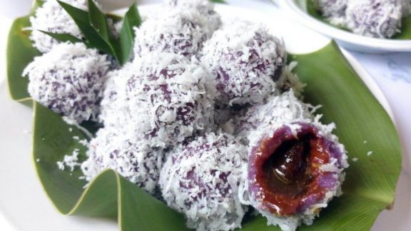 Yummy! Resep Klepon Ubi Ungu, Legit, Manis, Pecah Dimulut