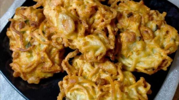 Resep Bakwan Mie, Solusi untuk Si Kecil yang Gak Doyan Sayur