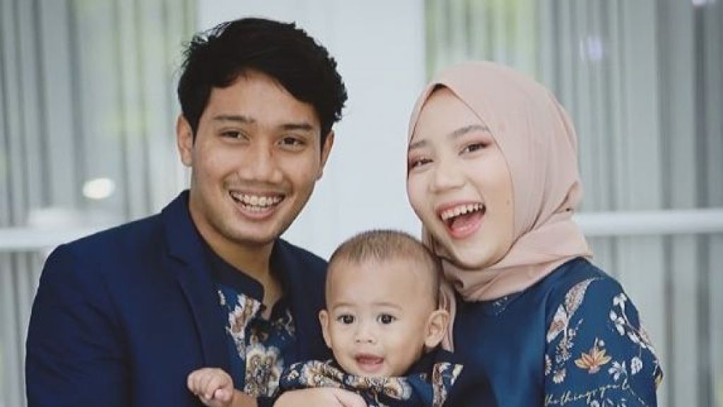 Merinding! Video Arkana Aidan Seolah Lihat Mendiang Eril Viral, Sambil Tunjuk Sesuatu Bilang... 'Aa di Sana'