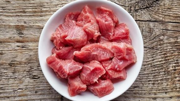 Food Preparation: Tips Simpan Irisan Daging dalam Kulkas agar Tahan Sebulan, Pasti Gak Bau!