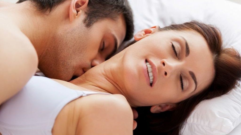 7 Cara Bikin Pasangan Cepat Terangsang, Nomor 2 Dijamin Seru Banget!