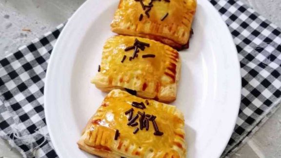 Resep Choco Banana Pastry, Lembut, Manis, Lumer Dimulut