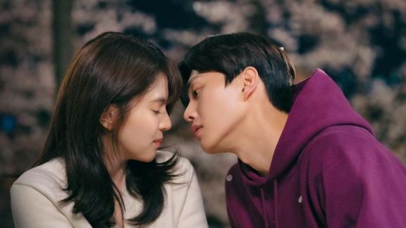 Penuh Hasrat dan Nafsu yang Menggebu, Ini 6 Drama Korea yang Bisa Bikin Gairah Naik! Jangan Tonton Depan Si Kecil Ya Moms!