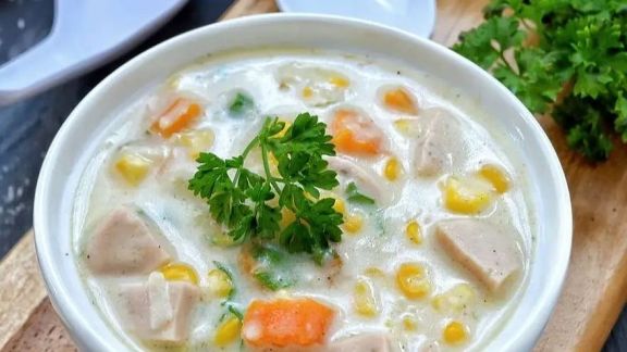 MPASI Lengkap untuk Makan Siang Si Kecil,  Catat Resep Sop Bakso Sayuran yang Tinggi Kandungan Nutrisi