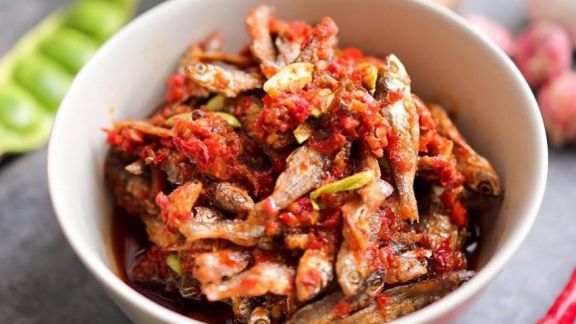 Resep Balado Ikan Bilis, Pedas dan Renyahnya Bikin Perut Keroncongan