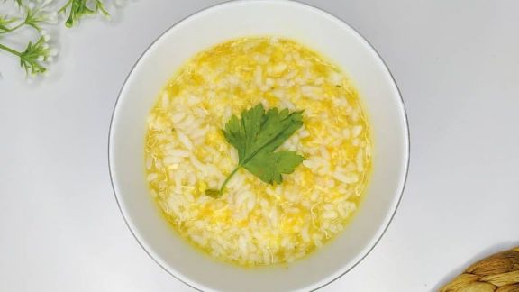 Cara Buat Bubur Kuning Campur Campur untuk Si Kecil yang Suka Pilih Pilih Makanan