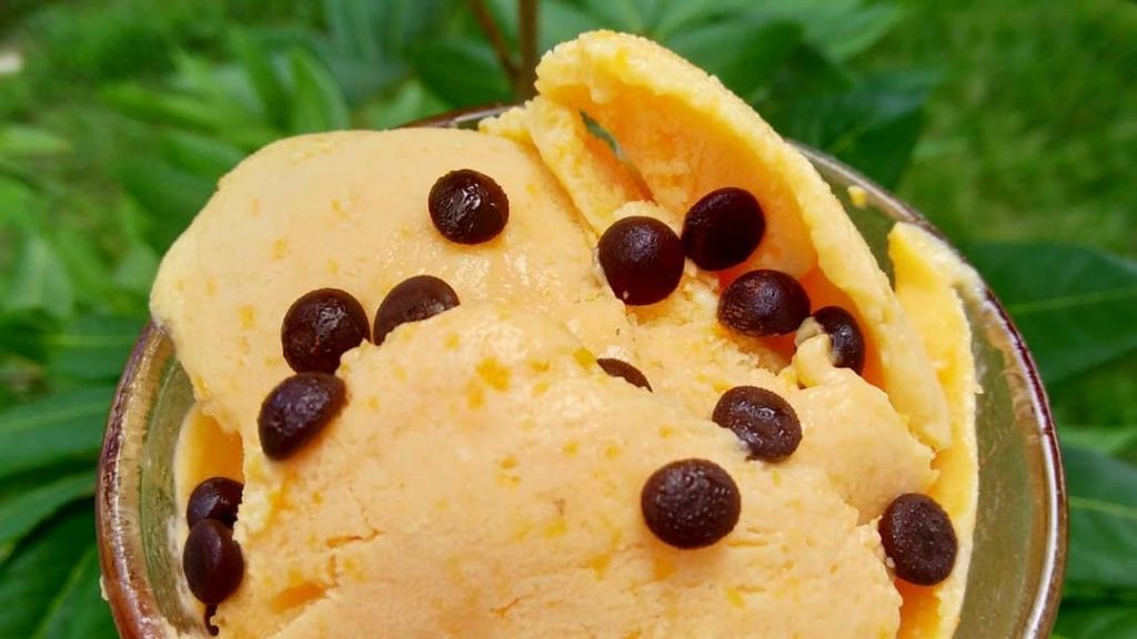 Resep Es Krim Labu Kuning Minim Gula, Pakai Buah Asli Lebih Sehat Moms