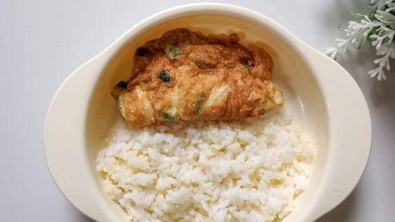 Trik Bikin MPASI Telur Dadar Spesial, Campur Nasi Mentega Tambah Nikmat Moms