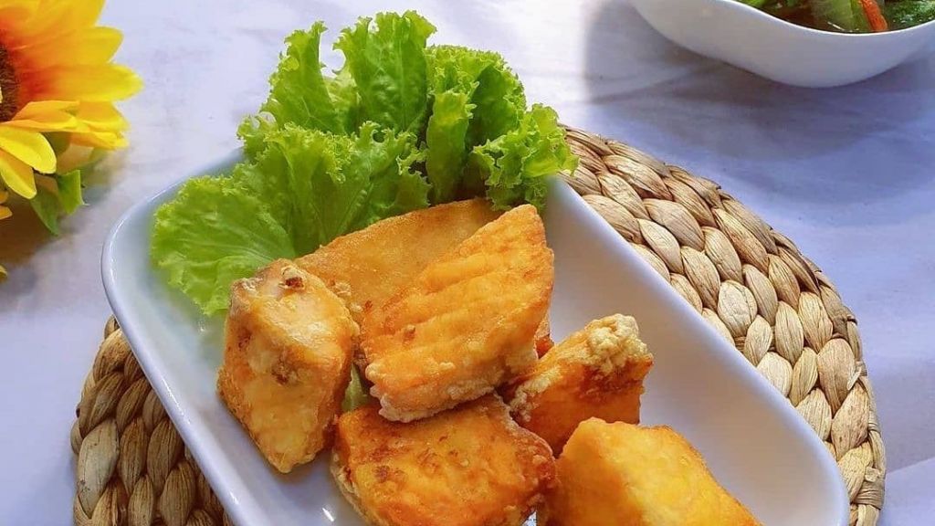 Cara Mudah Buat Salmon Goreng untuk MPASI Si Kecil, Meski Simpel Rasanya Enak Moms