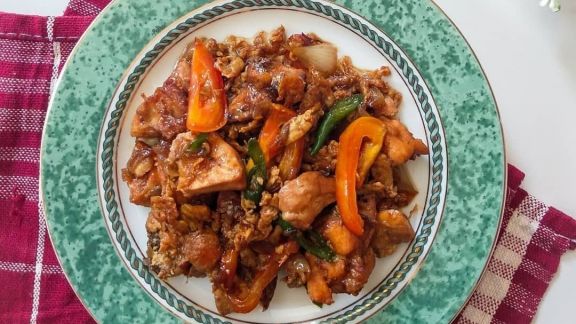 Resep Oseng Ayam Telur yang Buatnya Mudah Banget, Moms Mageran Wajib Coba