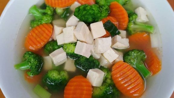 Resep Sup Brokoli Tahu Wortel, Penuh Nutrisi untuk Si Kecil yang Jarang Makan Sayur