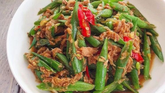 Resep Oseng Buncis Ikan Suwir, Super Praktis, Nikmat Banget
