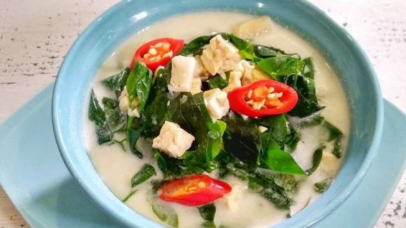 Trik Bikin Sayur Lodeh yang Aman untuk MPASI, Dijamin Deh Si Kecil Pasti Suka