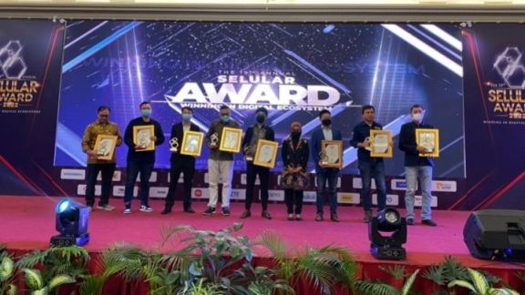 Borong Penghargaan Selular Award 2022, Tokopedia Jadi E-commerce Favorit UMKM