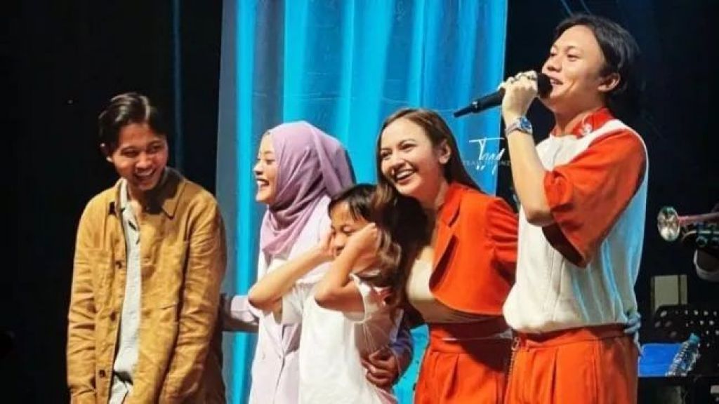 Mahalini Disambut Hangat Oleh Keluarga, Sosok Jeffry Reksa Tak Terlihat di Konser Keluarga Sule! Pacar Putri Delina Gak Diajak?