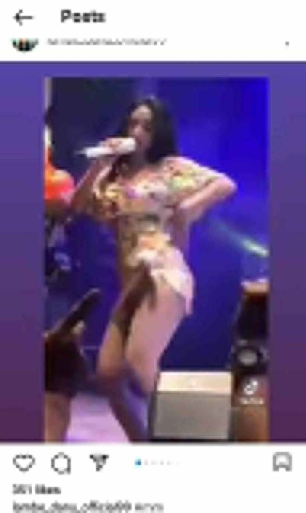 Video Aksi Manggung Dewi Perssik Viral, Joget Heboh Pakai Pakaian Minim  Jadi Omongan, Tua Pro Kontra: Gak Usah Pake Baju Sekalian!