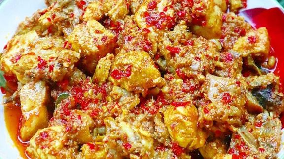 Resep Ayam Palekko Khas Bugis, Sedapnya Bikin Makan Nambah-nambah