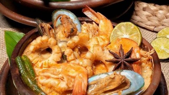 Resep Gulai Seafood, Isinya Banyak, Lezatnya Bikin Kamu Kalap!