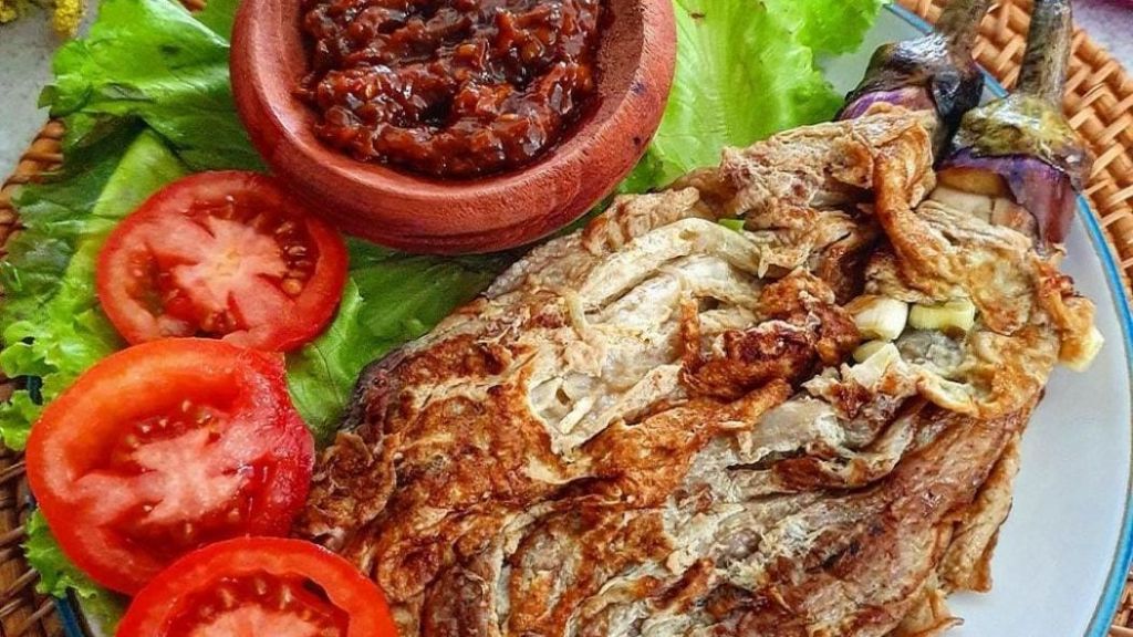 Resep Terong Sambal Penyet, Pedasnya Bikin Nafsu Makan Bertambah