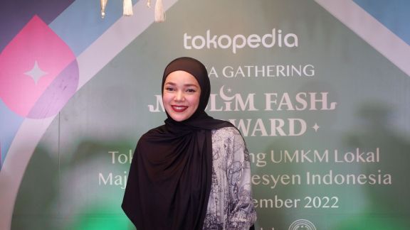 Tokopedia Support UMKM Lokal Lewat Muslim Fash Forward, Salah Satunya Brand DOA Milik Dewi Sandra: Bertema Andalusia