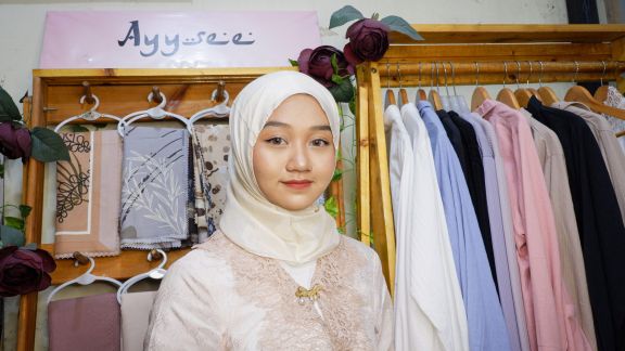 Masih Mahasiswi tapi Sukses Ekspor Hijab ke Pasar Global, Ini Strategi Sukses Annisa Amalia Sholihah, Patut Ditiru Nih Beauty!
