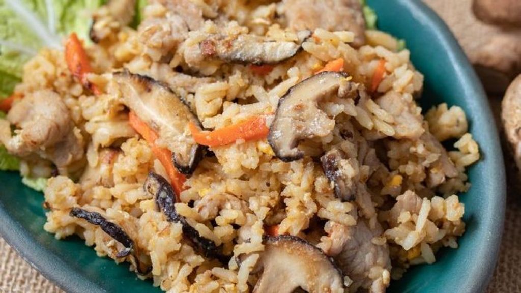 Resep Nasi Goreng Jamur, Praktis dan Lezat untuk Makan Malam