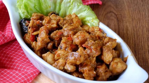Resep Ayam Palekko, Aromanya Menggugah Selera