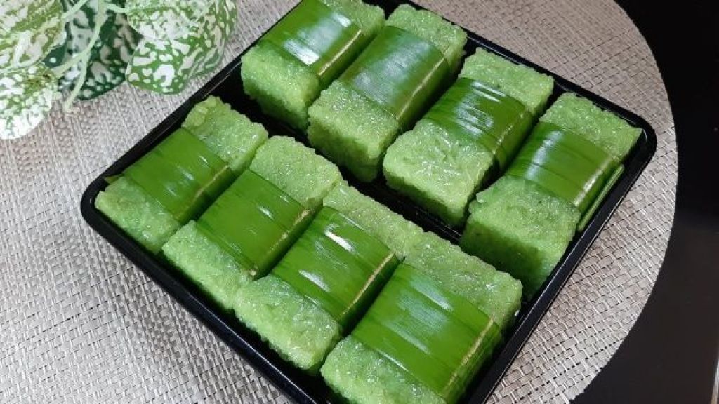 Resep Wajik Pandan, Wangi, Gak Lembek, Anti Gagal!
