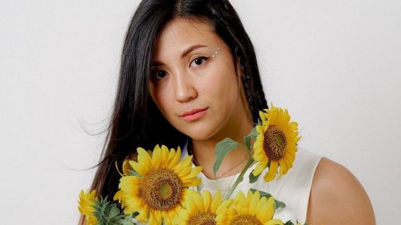 Sharena Delon Ungkap Heran Kepergian Sang Kakak Wewangian Bunga: Kakak Udah Di Tempat yang Indah