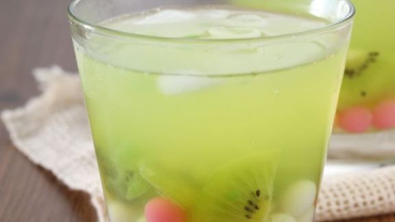 Resep Es Kiwi Leci, Asem, Manis, Segar, Yuk Buat!