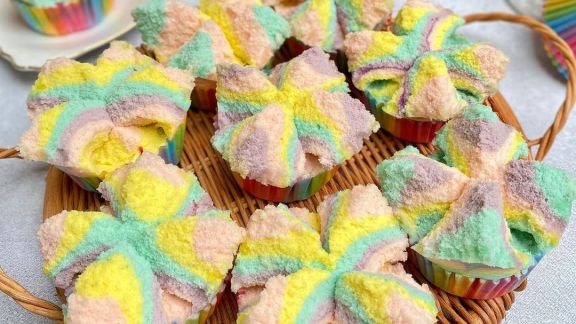 Cara Bikin Bolu Kukus Mekar untuk Camilan Keluarga, Pakai Takaran Sendok ya Moms, Dijamin Gak Bantet!