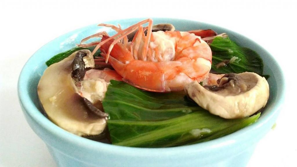 Resep Bikin Sup Jamur Udang Super Nyegerin ala Chef Juna, Bisa Jadi Menu Andalan di Musim Hujan Moms