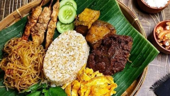 Beauty Hobi Makan Nasi Padang? Hati-hati Penyakit Ini Siap Mengintaimu