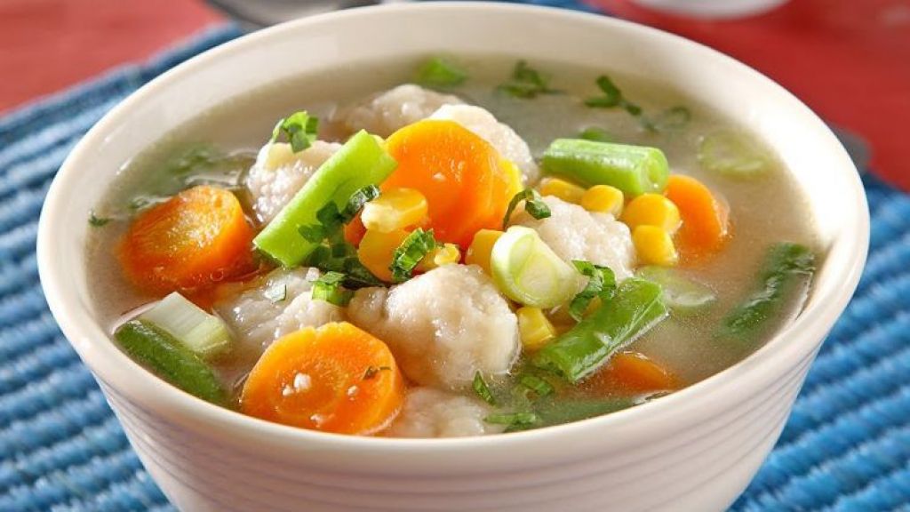 Lagi Musim Hujan, Ini Resep Sup untuk Penderita Flu yang Cepat dan Praktis! Rugi Banget Kalau Gak Coba!
