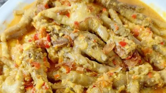 Resep Ceker Kari Pedas Super Hot, Rasanya Pedas Banget Moms