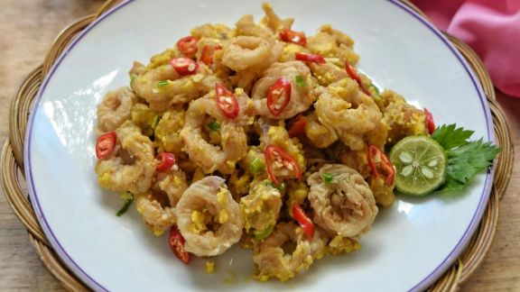 Resep Cumi Tepung Telur Asin, Renyah, Gurih, Ala Restoran