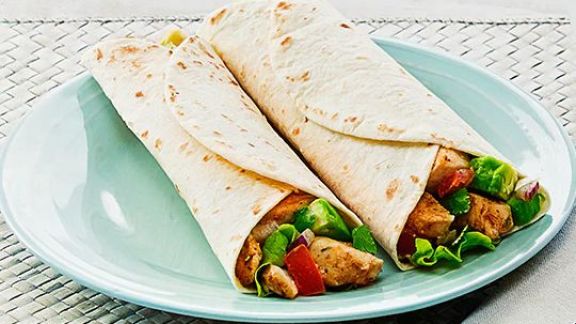 Jangan Biarkan Anak Jajan Sembarangan, Mending Bikinin  Tortilla Crunchy Wrap Aja untuk Si Kecil, Rasanya Gak Kalah Enak dengan Aci-acian!