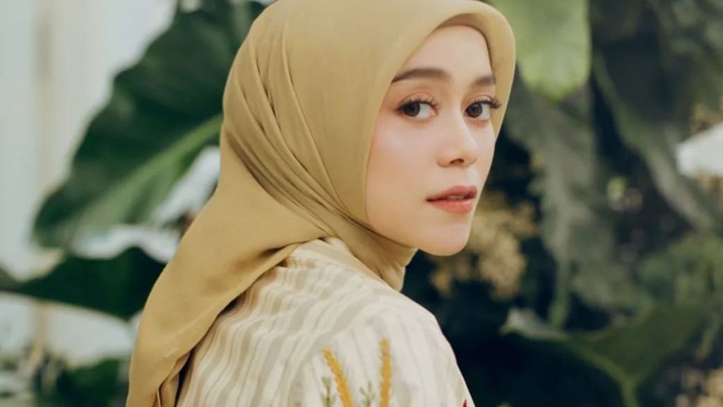 Geger Lesti Kejora Diduga Lepas Hijab! Warganet Langsung Salfok Gegara Hal Ini