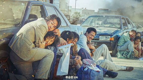 Cocok Jadi Tontonan Akhir Pekan, Ini 4 Rekomendasi Film Korea Tentang Bencana yang Wajib Kamu Tonton!