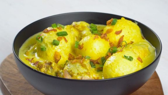 Resep Opor Telur Bumbu Kuning, Masakan Simpel yang Jadi Favorit