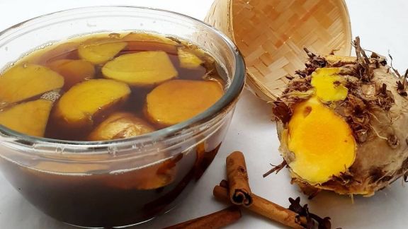 Ibu Menyusui Minum Jamu, Bolehkah? Yuk Moms Simak Penjelasannya, Jangan Sampai Salah Kaprah