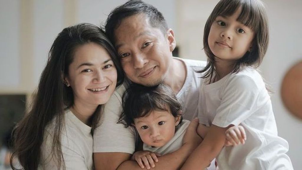 Kasus Gagal Ginjal pada Anak Bikin Ringgo Agus Rahman Khawatir, Suami Sabai Morscheck Ini Pun Bagikan Tips Jaga Kesehatan Anak, Apa Ya?