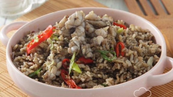 Resep Nasi Goreng Tinta Cumi, Gurih, Lezat untuk Makan Siang