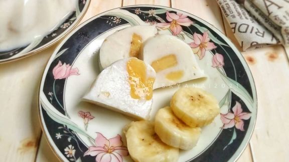 Resep Puding Pisang Santan, Bisa Manfaatkan Pisang yang Kematangan
