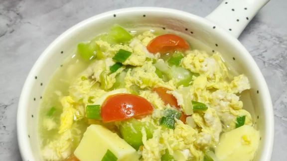 Trik Bikin Sup Serat Telur Oyong, MPASI Simpel yang Kandungan Gizinya Lengkap