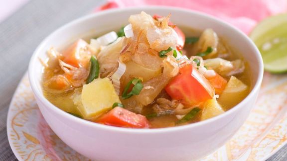 Resep Sop Bening Kikil,  Kuahnya Nikmat, Kikilnya Gak Alot