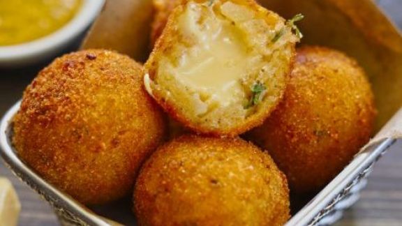 Resep Chicken Potato Cheese Ball, Lumer di Mulut, Wajib Dicoba