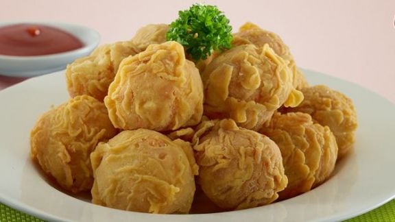 Resep Bakso Ikan Krispi, Makin Enak Cocol dengan Saus Sambal