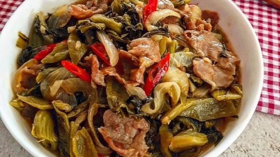 Resep Sawi Asin Cah Daging, Modal Bumbu Tumis Rasanya Lezat