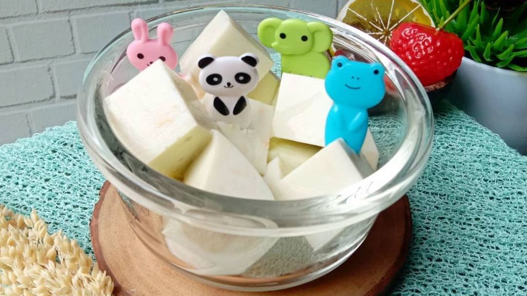 Trik Bikin Puding Susu Santan, Snack Tinggi Kalori untuk Anak yang Berat Badannya Kurang Ideal